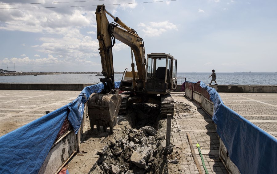 Outrage As Wwii Sex Slave Memorial Removed In Manila New Straits