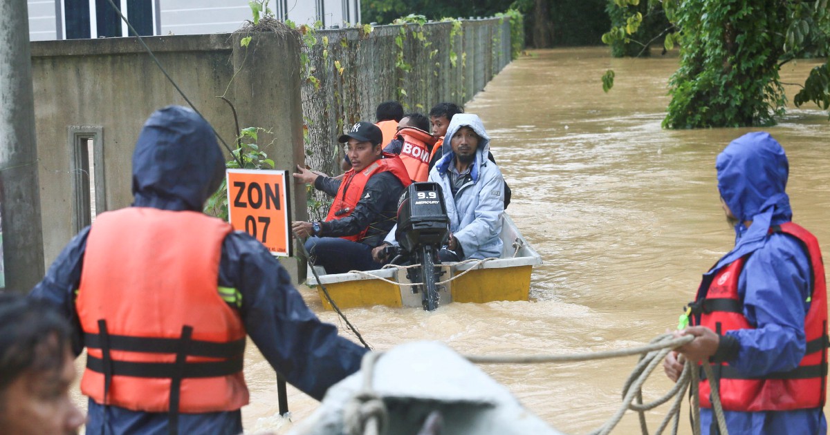 Floods Over K Evacuated In Terengganu New Straits Times