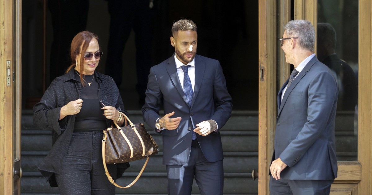 Neymar Tells Fraud Trial He Signed Documents His Father Told Him To