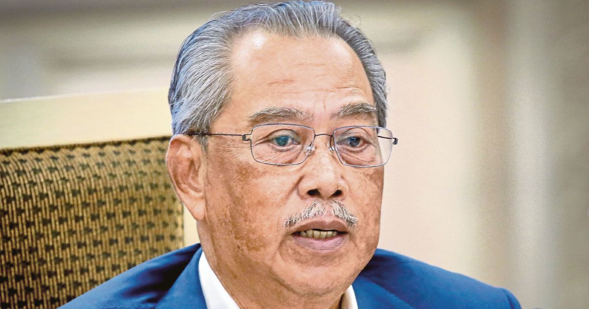 Look In The Mirror Before Making Accusations Shahril Tells Muhyiddin