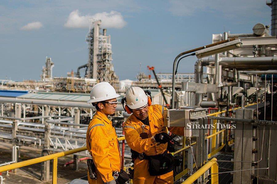 Budget Petronas To Pay Lower Dividend To Government Rm Bil Vs