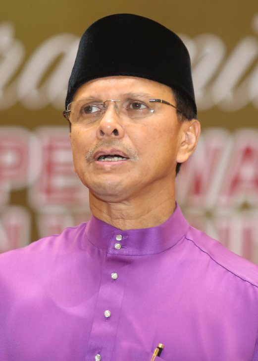 Lembah Pantai Umno division chief Datuk <b>Seri Raja</b> Nong Chik Raja Zainal ... - revisitla.transformed