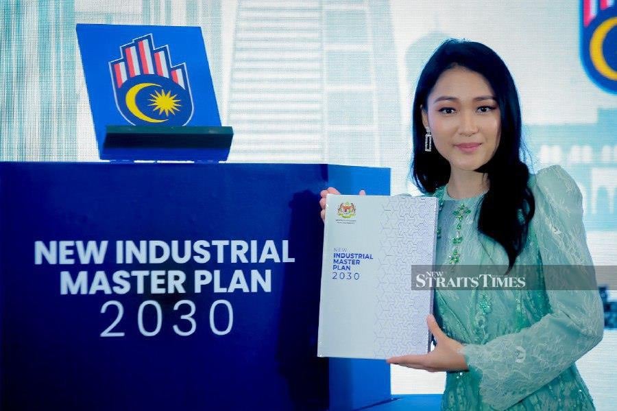 The New Industrial Master Plan 2030 (NIMP 2030) costs some RM95 billion in total investment over the period of its implementation. -NSTP/ASYRAF HAMZAH