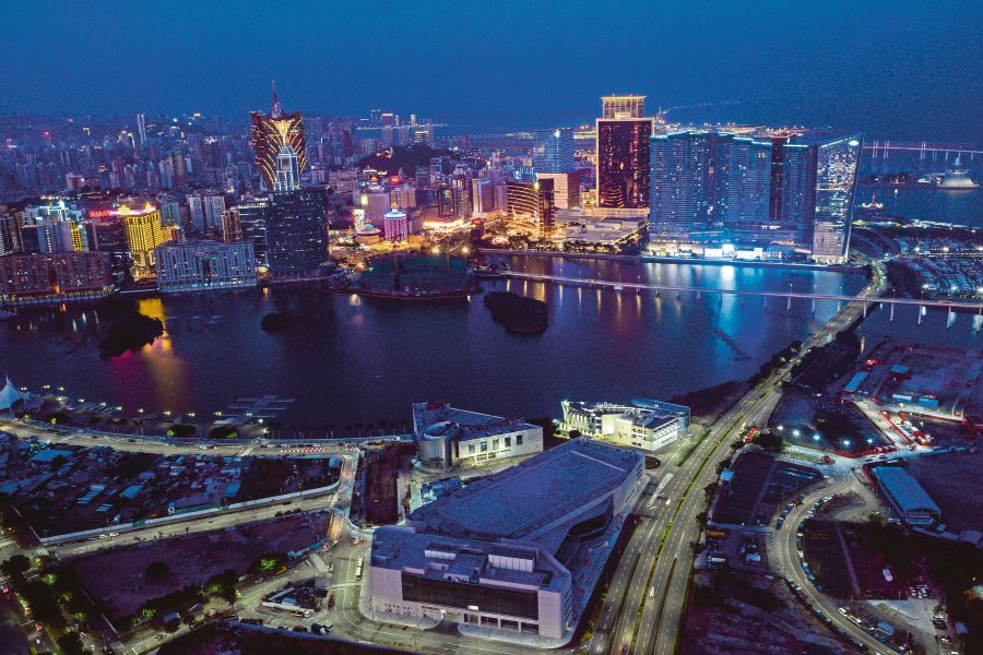 Macau s May Casino Revenue Soars 366 Pct Year On Year On Visitor Influx 