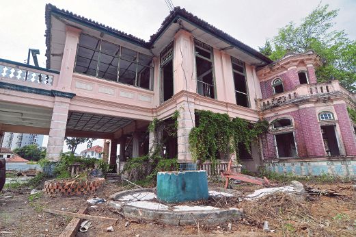 From Child Slave To Success: The Man Behind Malacca's Nam Hoe Villa 