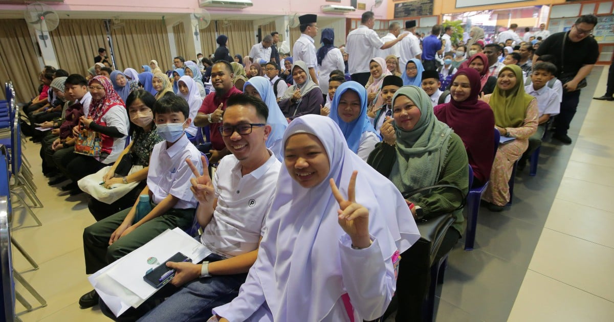 Five Million Students Begin 2024/2025 Academic Session | New Straits Times