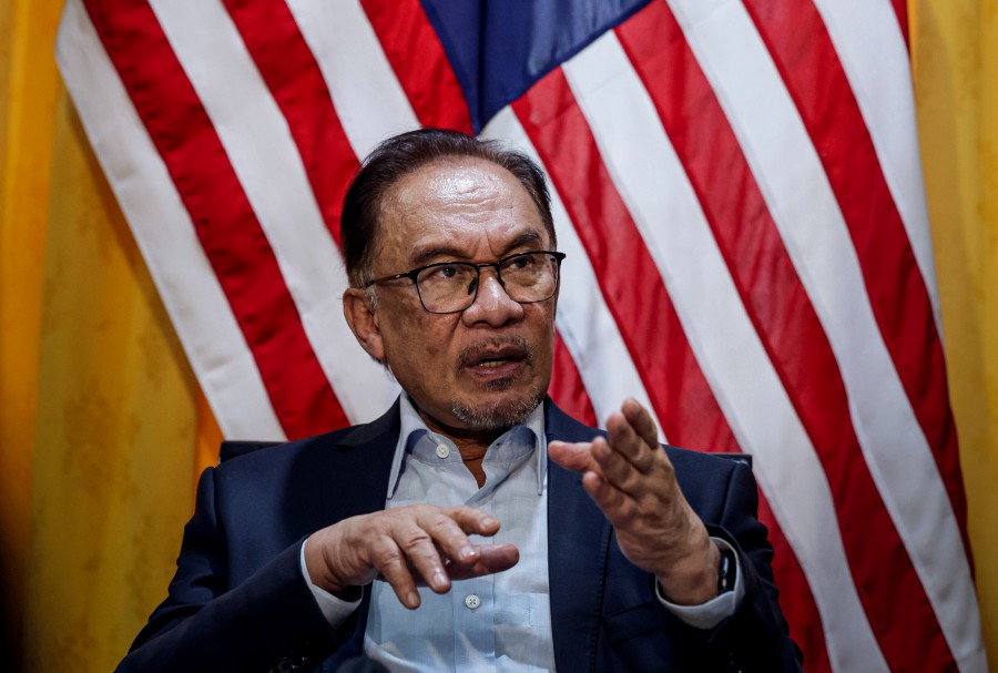 Prime Minister Datuk Seri Anwar Ibrahim during press conference at his official visit to the Philippines at Rumah Malaysia today. -BERNAMA PIC