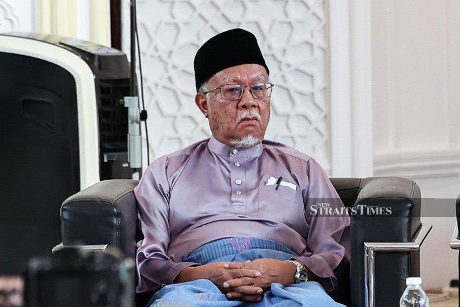 Perak Mufti Datuk Wan Zahidi Wan Teh leads a list of 238 recipients of awards, honours and medals in conjunction with the 67th birthday celebration of the Sultan of Perak, Sultan Nazrin Muizzuddin Shah.