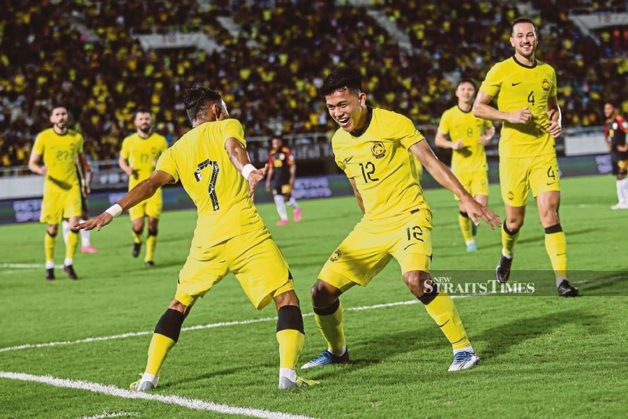 Wingers Faisal Halim (no.7) and Arif Aiman Hanapi (no.12) may be short in stature, but big in talent, and their goalscoring instincts could prove crucial for Harimau Malaya’s campaign in the Asian Cup on Jan 12-Feb 10. STR/GHAZALI KORI