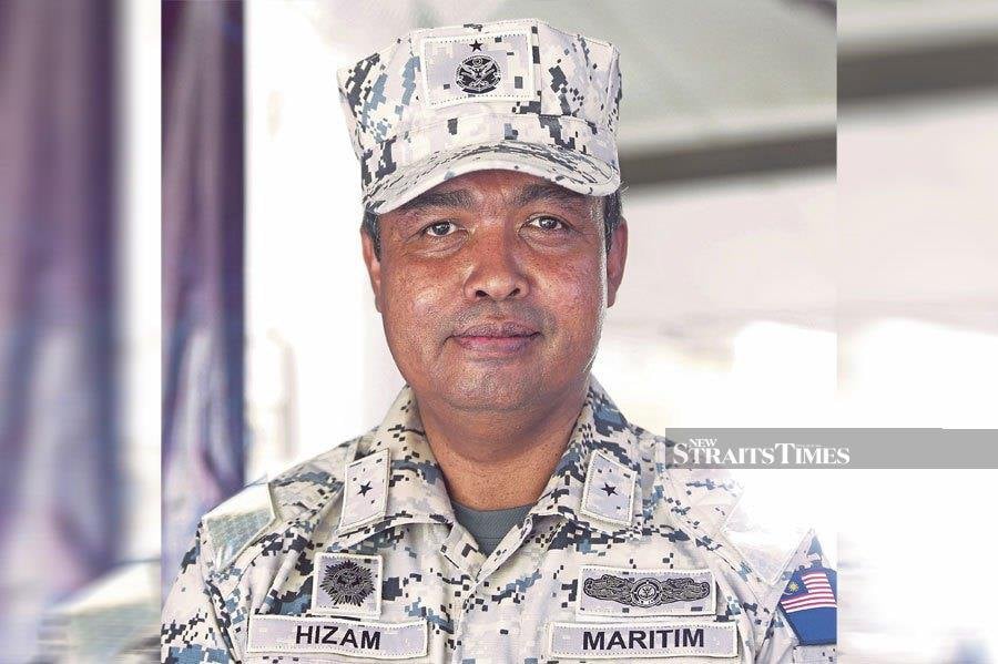 Johor Maritime director Maritime First Admiral Nurul Hizam Zakaria said the 48-year-old man was arrested along with the four foreigners aged 25 to 38 at 8 pm. NSTP FILE PIC