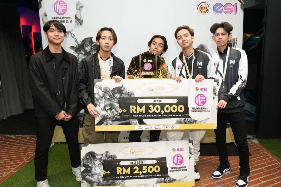 MV, who had won the Malaysia eSports League 2023 (MEL23), completed a comeback 3-1 win over Todak Legion in the best of five grand finals at the ESI Hub, Spacerubix in Puchong. PIC COURTESY OF ESI