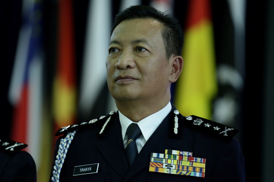 Acting Kuala Lumpur police chief, Datuk Yahaya Othman, said the policeman was among the five individuals who had their statements taken and police would call two more individuals to assist in investigations.