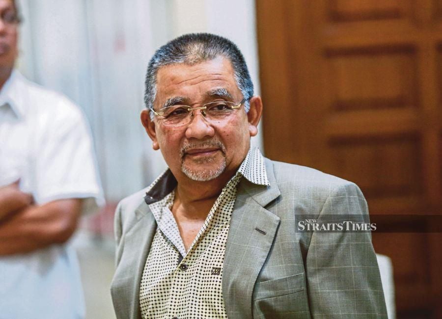 The Court of Appeal has fixed Nov 28 to deliver its verdict on an appeal by former Felda chairman Tan Sri Mohd Isa Abdul Samad against his conviction and six years’ jail sentence and the RM15.4 million fine on nine counts of corruption involving RM3.09 million over the authority’s purchase of a hotel in Kuching. NSTP FILE PIC