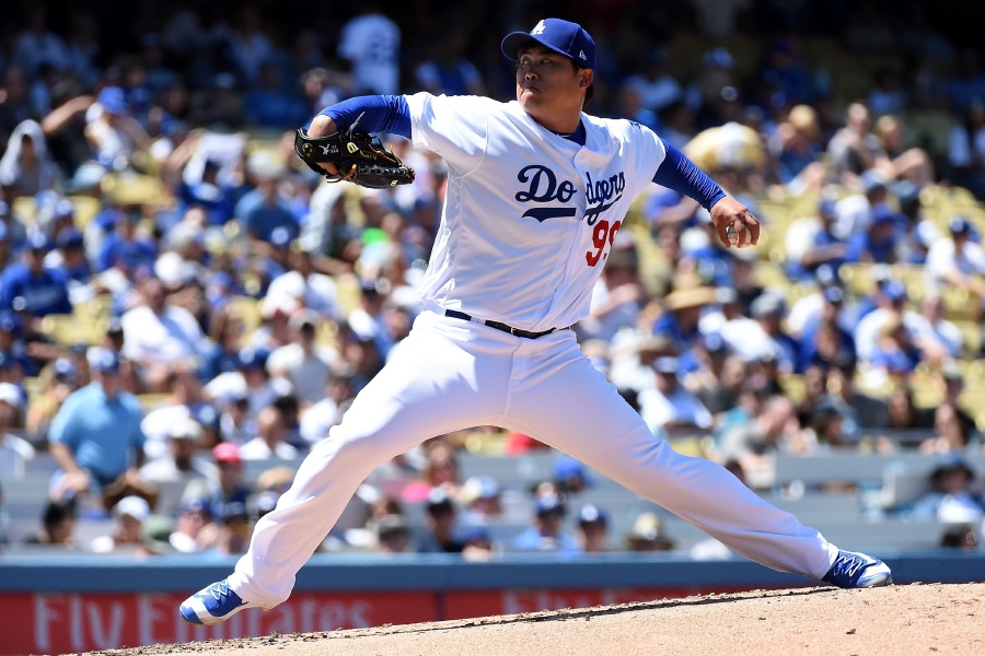 Dodgers place Hyun-Jin Ryu on DL with hip bruise