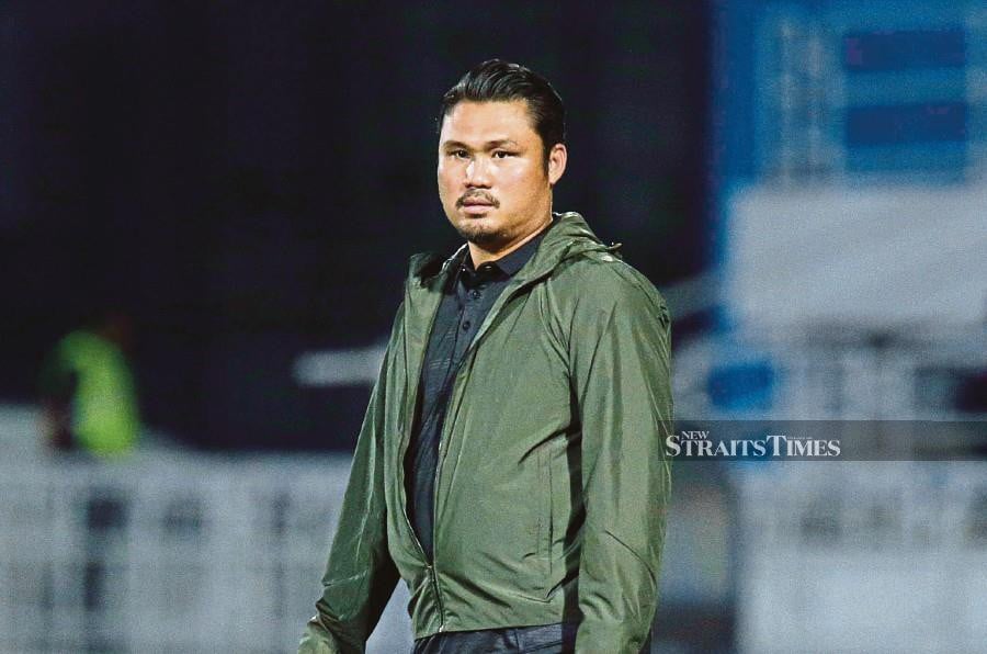 Newly appointed Selangor head coach Nidzam Jamil admits he needs an extra set of eyes and ears to help him prepare the team for their Asian Football Confederation (AFC) Champions League 2 (ACL 2) campaign this season. NSTP/AIZUDDIN SAAD