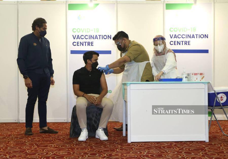 4 razak vaccine wtckl tun dewan How to
