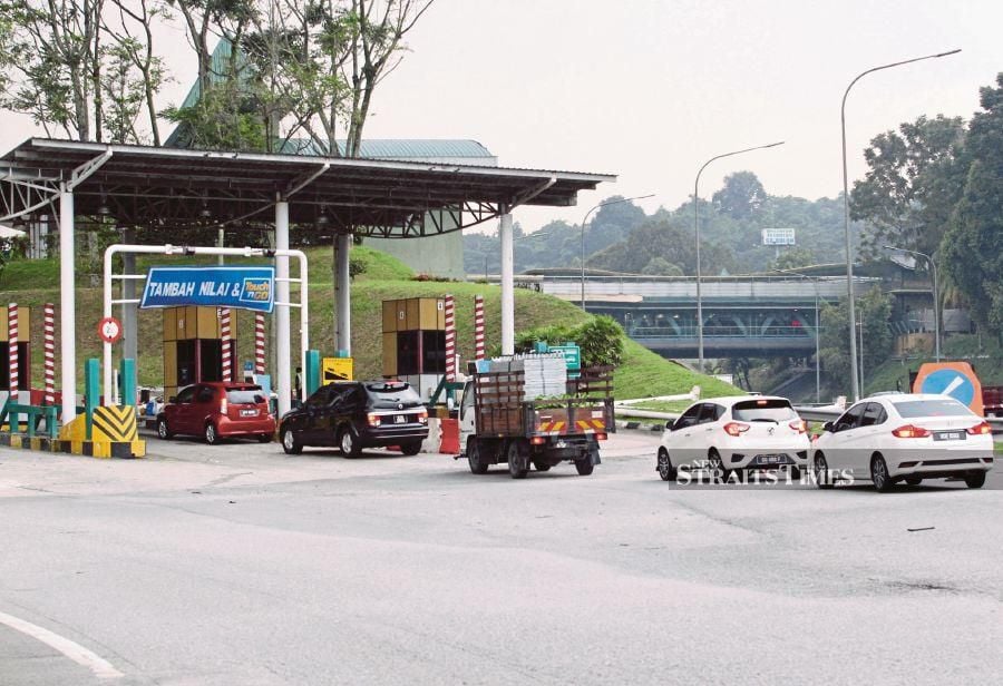PLUS Malaysia Bhd closed its Touch ’n Go top-up lanes in the central region on Aug 1 and in the northern and southern regions on Nov 5. FILE PIC 
