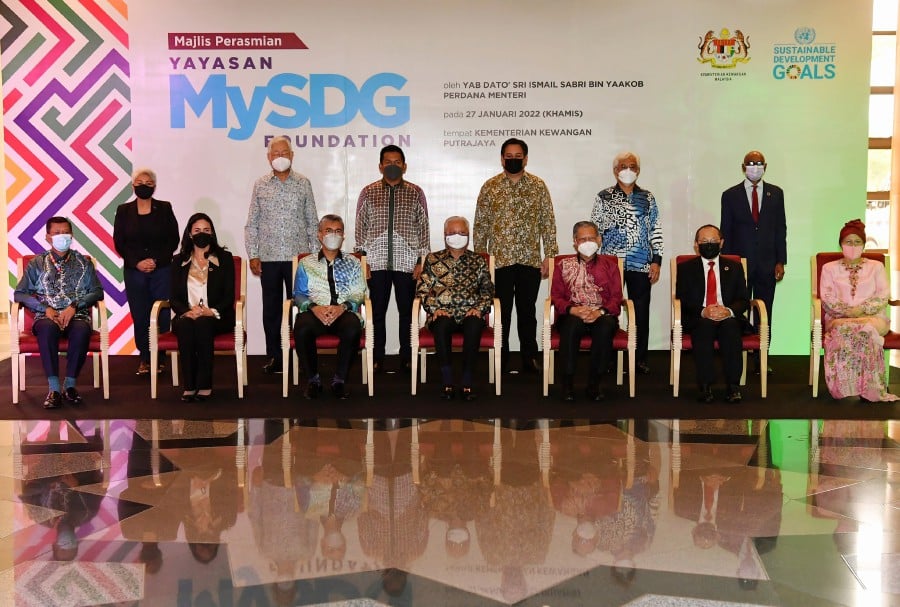 Prime Minister Datuk Seri Ismail Sabri Yaakob attended the establishment of Malaysia Sustainable Development Goals Foundation (MySDG) at the Ministry of Finance.Also present was Finance Minister Tengku Datuk Seri Zafrul Tengku Abdul Aziz. -BERNAMA file pic