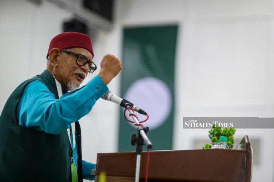 Pas president Tan Sri Abdul Hadi Awang said the Islamist party has to make less enemies and more allies if it intends to capture Putrajaya. -NSTP/LUQMAN HAKIM ZUBIR