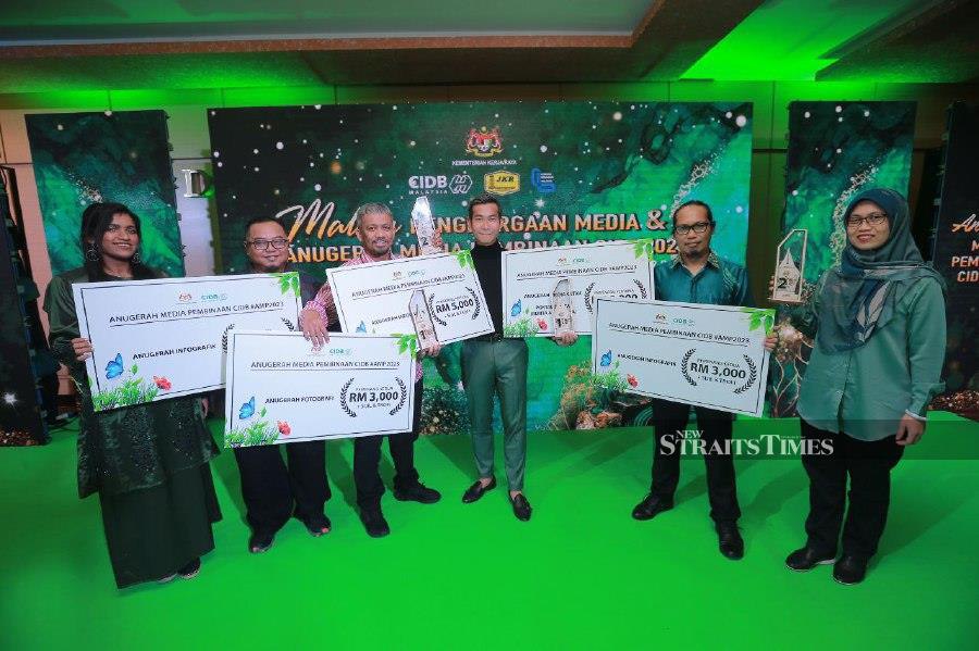 Journalists from the News Straits Times Press (NSTP) dominated the Construction Industry Development Board (CIDB) Media Awards 2023 held tonight, walking away with trophies and cash prizes. NSTP/ASYRAF HAMZAH