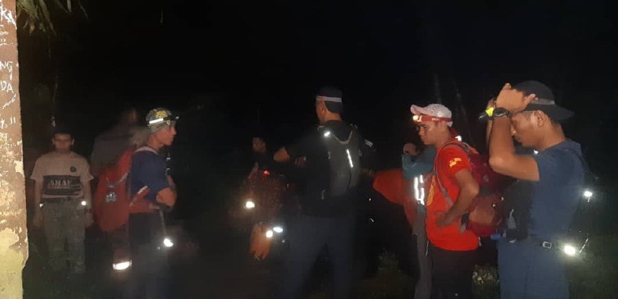  The Search and Rescue (SAR) operation team searched for the victim last night but had to temporarily stop before resuming at 10.15am this morning.