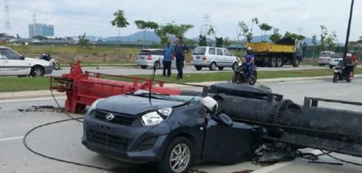 Construction Machinery Collapses Onto Car In Meru Klang Two Dead Video