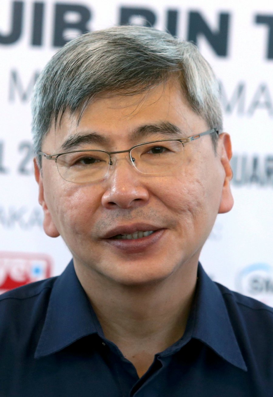 Plantation Industries and Commodities Minister Datuk Seri Mah Siew Keong said the park forms part of efforts to improve the export of local furniture and ensure that the industry will continue to grow. (NSTP/ADI SAFRI)