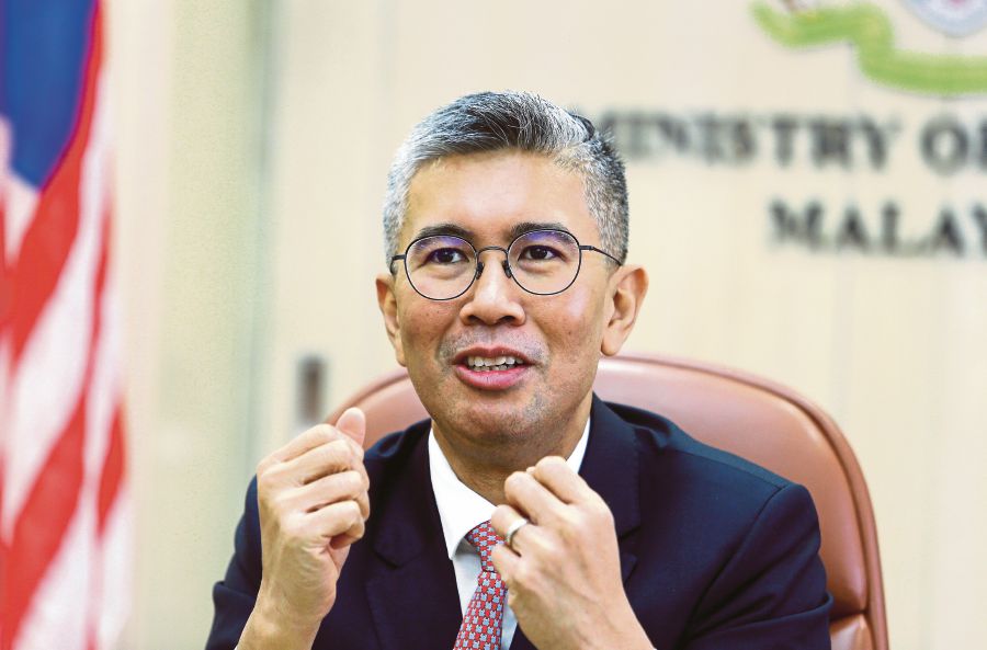 PUTRAJAYA: Tengku Datuk Seri Zafrul Abdul Aziz said that the Ministry of Investment, Trade and Industry (Miti) has until the end of May this year to prepare a comprehensive Strategic Semiconductor Masterplan that will ensure Malaysia’s relevance while also progressing up the global supply chain. — NSTP FILE PIC