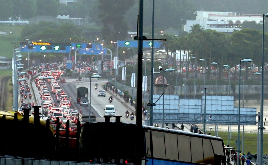 From Feb 1, No More Tolls For M'sian Motorists Entering 