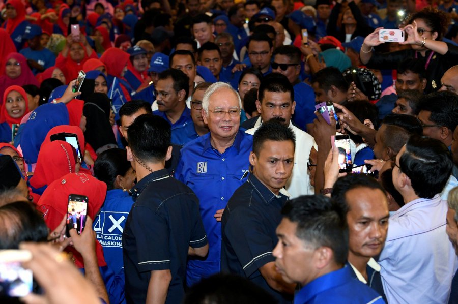 Prime Minister Datuk Seri Najib Razak said at a gathering in Kepala Batas that the opposition has to resort to political lies and games to deceive the people that they have the much needed strength to take over Putrajaya in the 14th General Election. Bernama Photo 