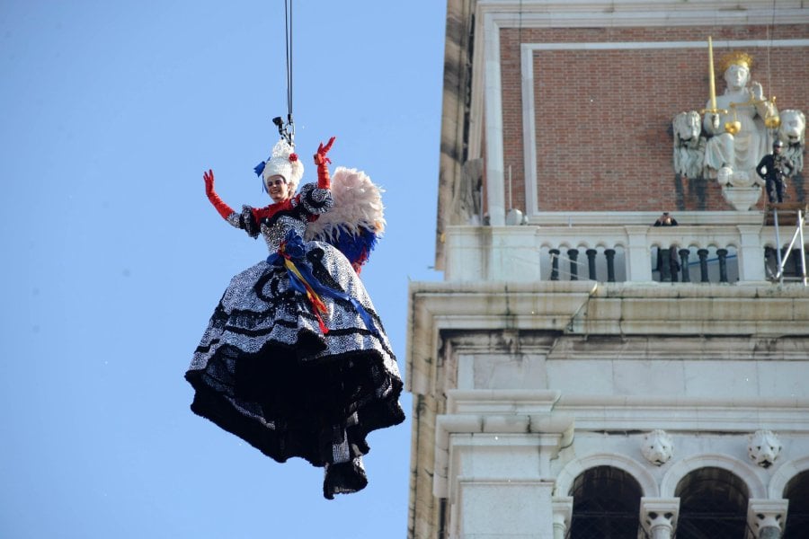 Venice Carnival takes wing with 'flight of the angel' New Straits
