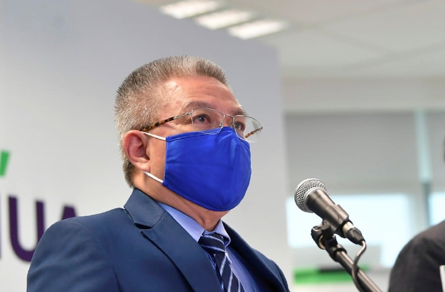 Health Minister Datuk Seri Dr Adham Baba said the rest of the private hospitals are still in the preparation stage including undergoing the necessary training before they can provide treatment for people tested positive for the virus. -BERNAMA pic