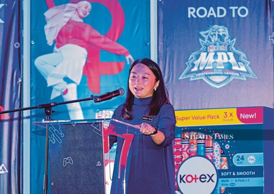 Youth and Sports Minister Hannah speaking at the “Kotex She Can” sponsorship of the Kotex Elimin8tors eSports team at ESI Hall @ Spacerubix, Puchong. Pic by ASWADI ALIAS