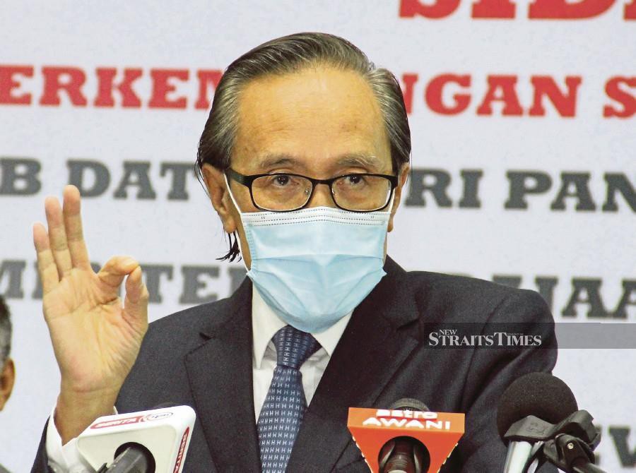 Sabah Covid-19 spokesperson Datuk Seri Masidi Manjun said woman, 66, had displayed symptoms and subsequently underwent testing. - NSTP File Pix