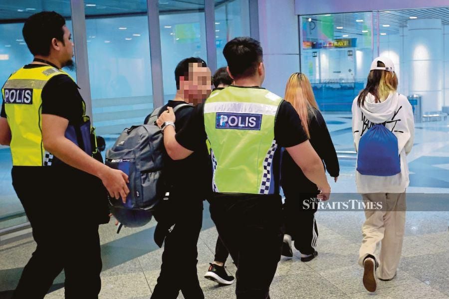 Cops Bust 4 Job Scam Syndicates With Arrest Of 12 | New Straits Times ...