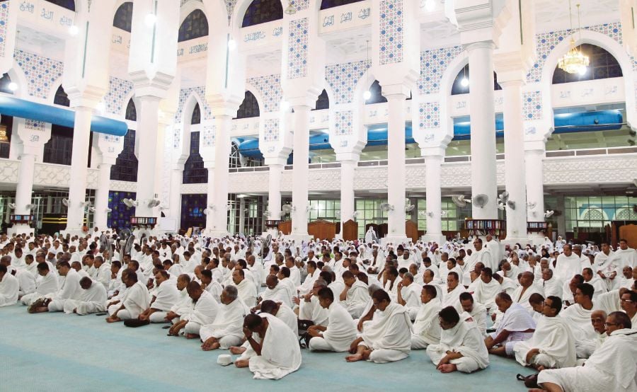 Although haj courses are not compulsory, they are crucial to fully understand what the haj entails and how to complete the various rituals properly. (FILE PIC)