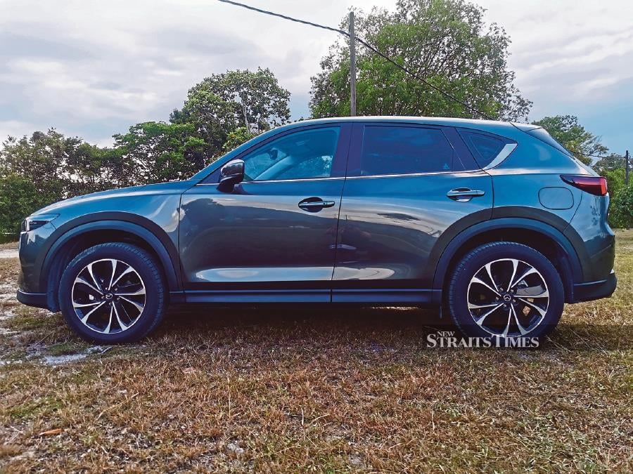 The CX-5 performs decently in passenger comfort and performance but it is neither a sports machine nor the ultimate family carrier if you’re looking at more than five passengers.