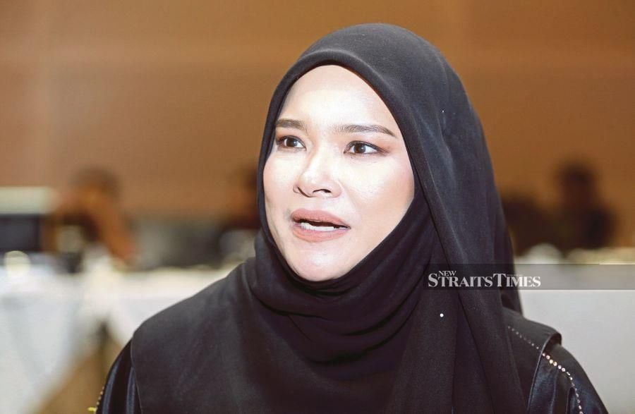 Singer Datuk Nora Ariffin says she thought her time was up, when she was hospitalised last month due to high fever and breathing difficulties. - NSTP/MOHD FADLI HAMZAH
