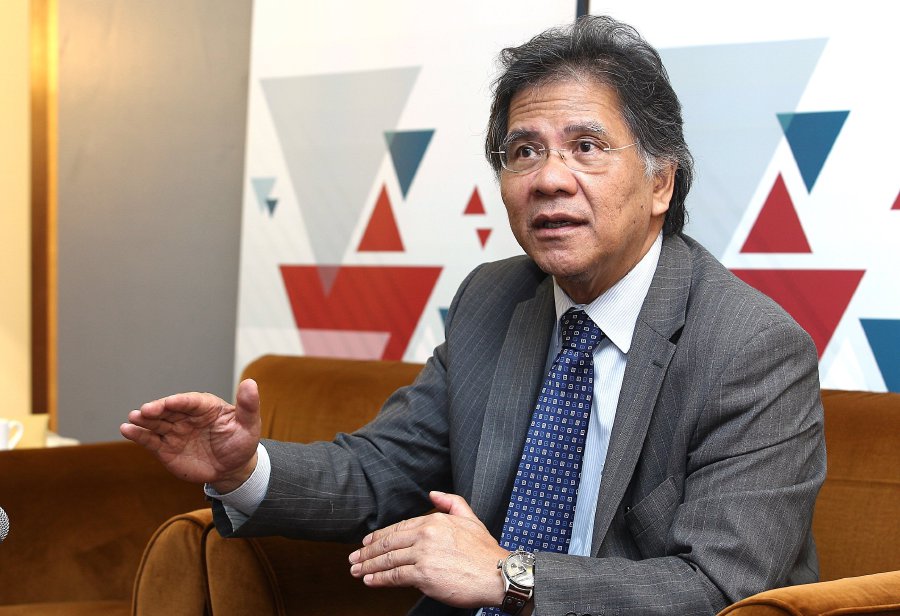 (File pix)Datuk Seri Idris Jala has been appointed as an independent party to establish the facts of the case behind the Felda Global Ventures Holdings Sdn Bhd (FGV) tussle. (PIX BY SADDAM YUSOFF)