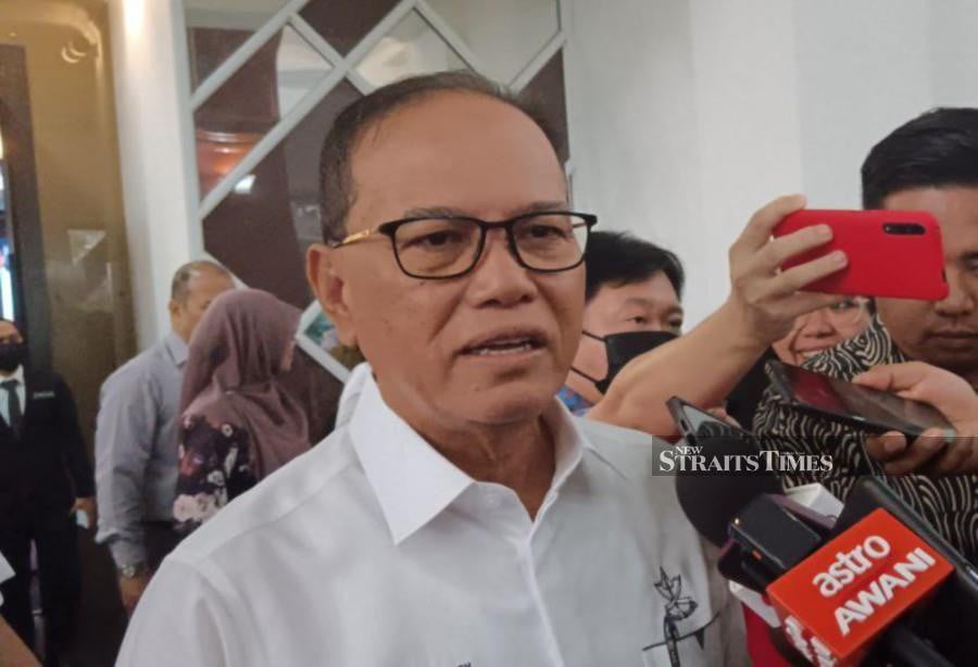 Pahang Menteri Besar Datuk Seri Wan Rosdy Wan Ismail.-NSTP/Asrol Awang