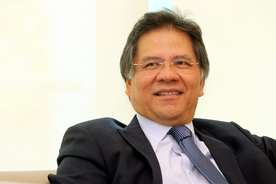 (File pix) Datuk Seri Idris Jala, tasked to investigate the Felda Global Ventures Holdings Bhd (FGV) dispute, has arrived at Menara Felda, Kuala Lumpur at 2.33pm. Pix by Surianie Mohd Hanif