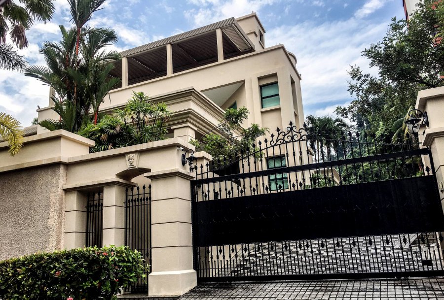 A luxurious mansion here believed to be owned by the family of Low Taek Jho, or Jho Low, has become the centre of attention after a warrant of arrest was issued against him yesterday. (Pix by DANIAL SAAD)