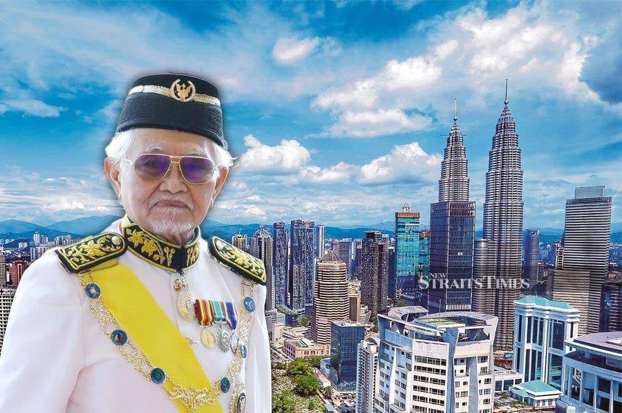 Former Yang di-Pertua Sarawak Tun Abdul Taib Mahmud, who was discharged from Normah Medical Specialist Centre in Kuching last week, is now said to be in Kuala Lumpur. NSTP FILE PIC