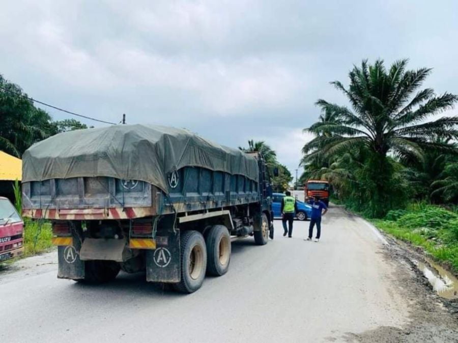 Percentage of overloaded vehicles.