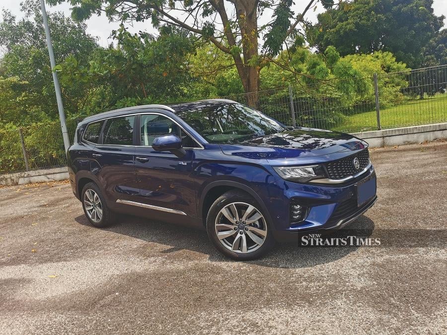 The X90 is Proton’s first NEV and D-segment SUV model.