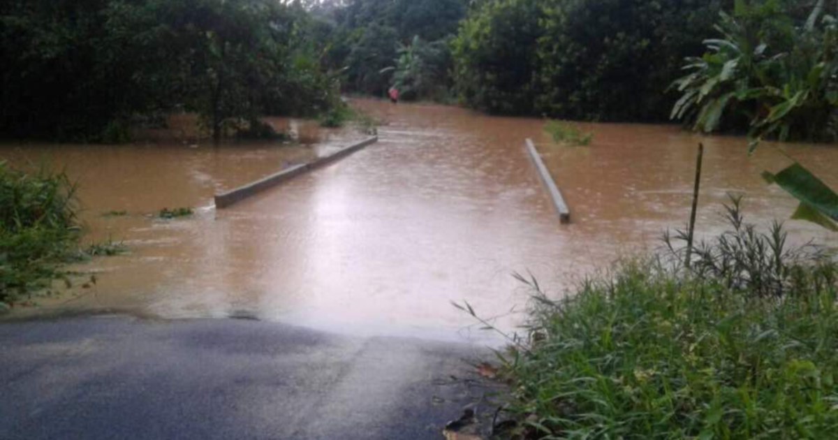 Flood Forces 32 In Engkili Longhouse To Be Evacuated | New Straits Times