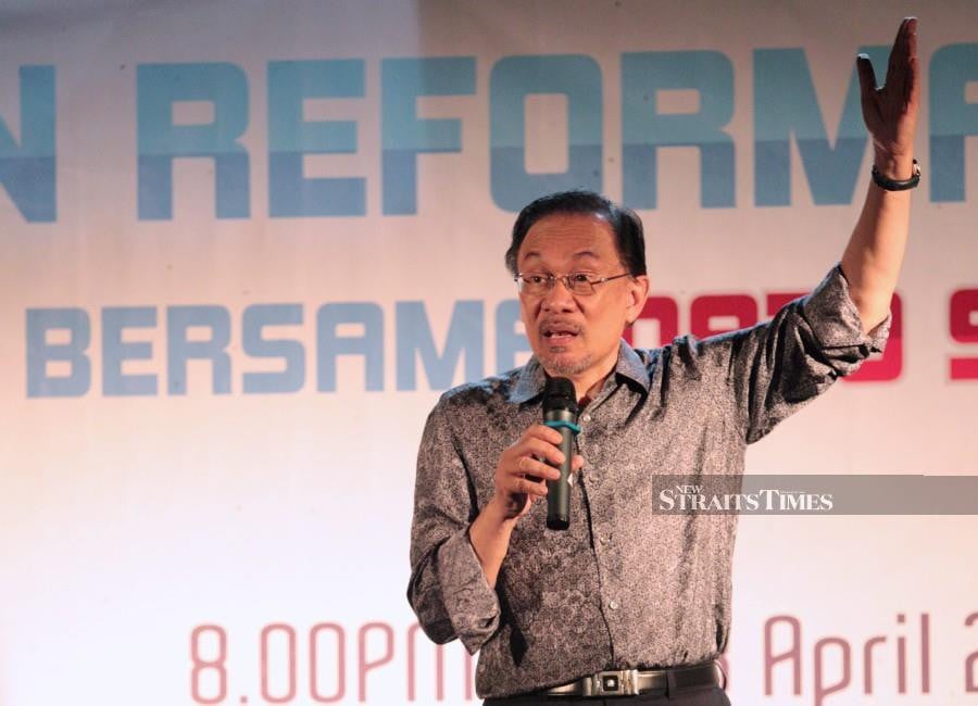 The perception insists that Anwar had “abandoned” his rallying cry of “reformasi”, thus reinforcing Malaysians’ disillusion with politics, if a London-based magazine’s latest trope is to be swallowed. NSTP FILE PIC
