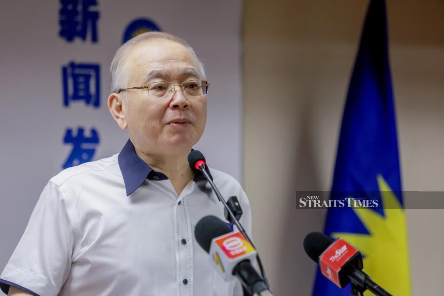 MCA president Datuk Seri Dr Wee Ka Siong insists that his party will not support DAP in the Kuala Kubu Baharu by-election after all the insults the Pakatan Harapan component had hurled at his party. NSTP file pic