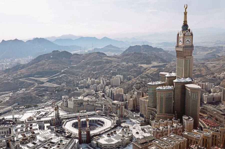 Saudi Arabia’s Haj and Umrah Ministry recently announced May 15 as the deadline for umrah visas for pilgrims outside the kingdom. FILE PIC
