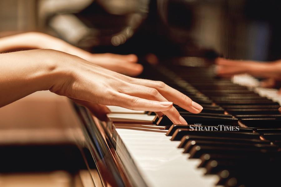 Every year, numerous music fans try their hand at playing the piano.